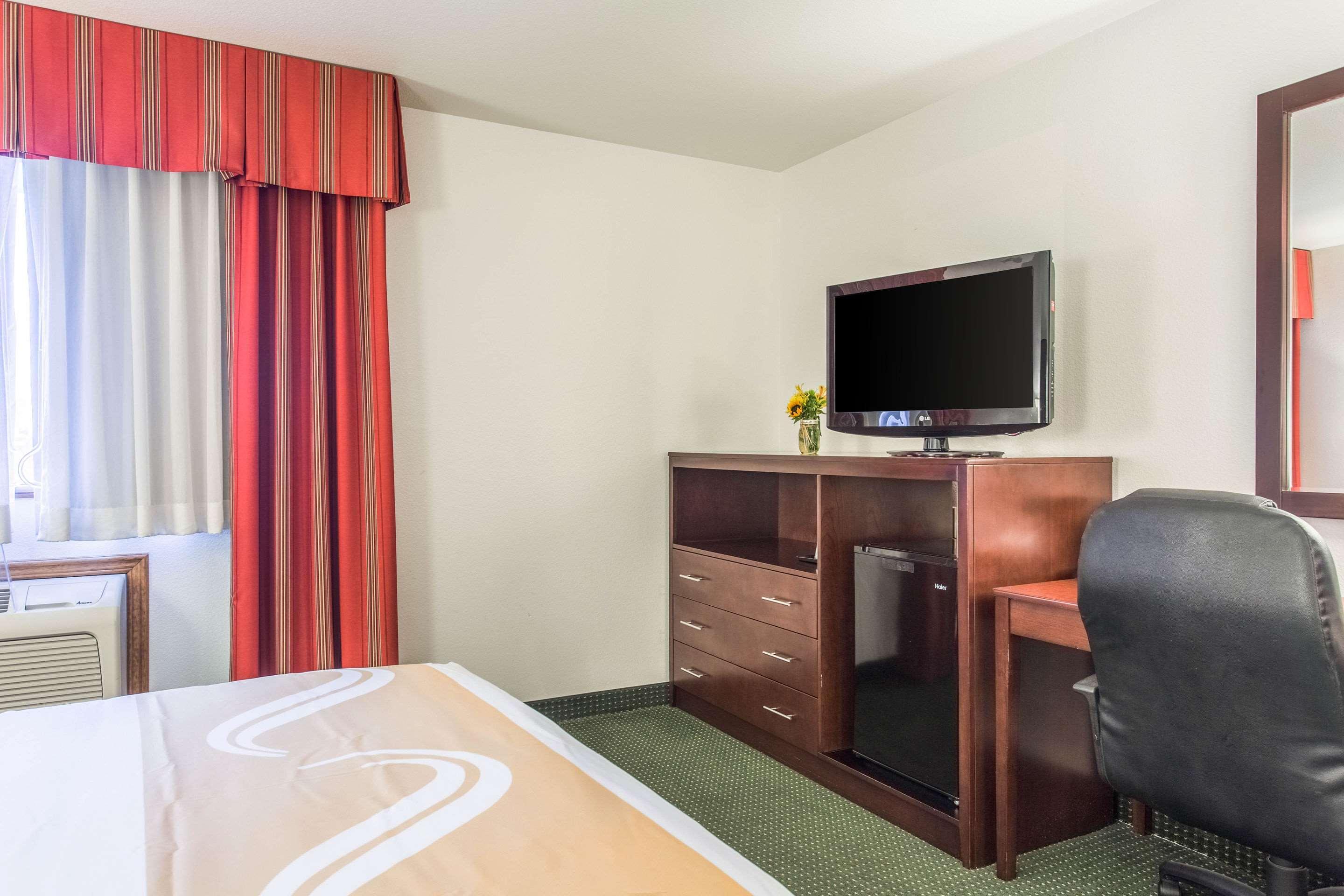 Quality Inn Belgrade Luaran gambar