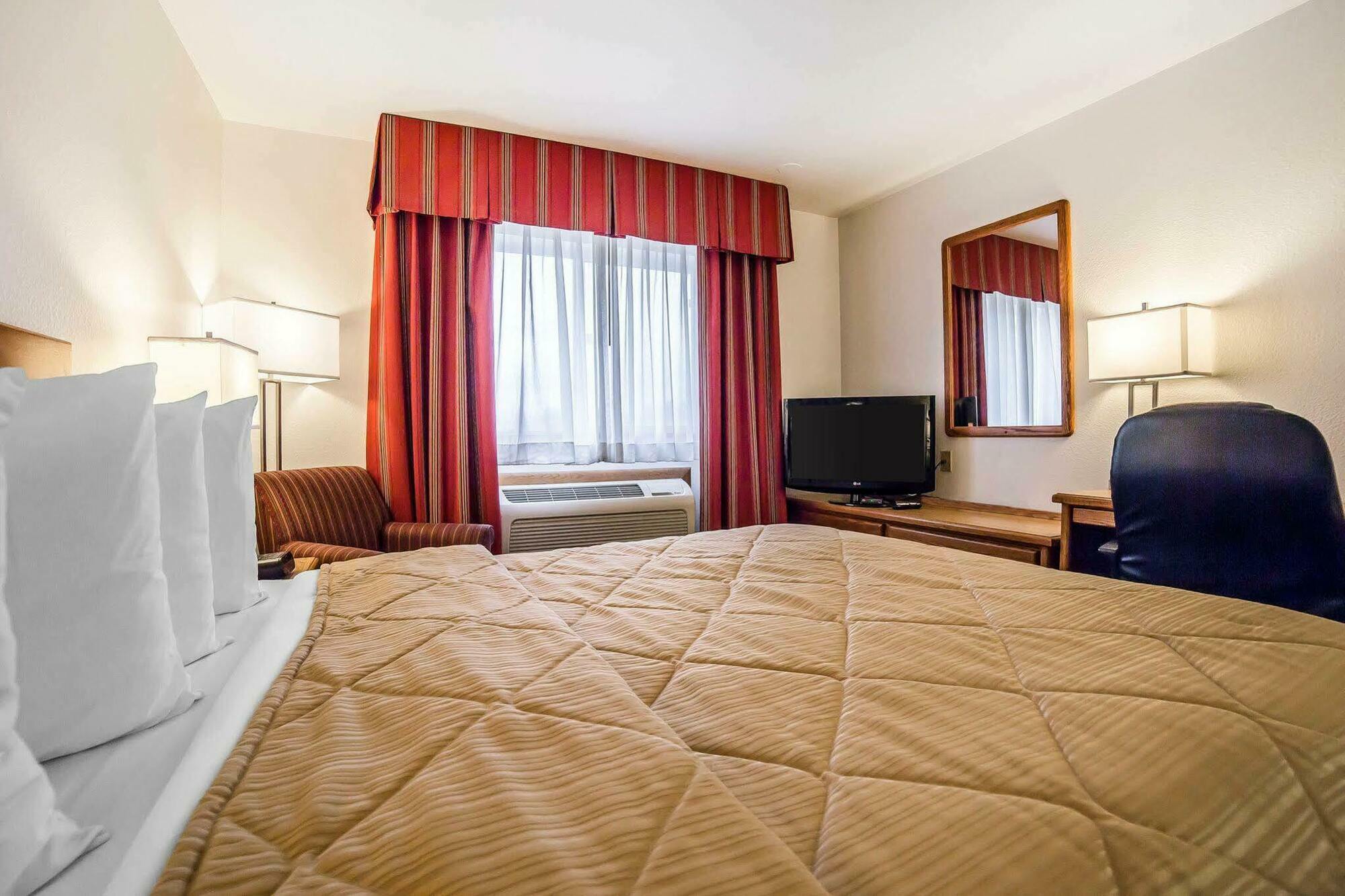 Quality Inn Belgrade Luaran gambar